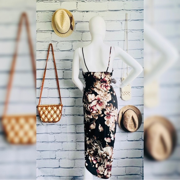 Fashion Nova Midi Dress - Picture 3 of 14